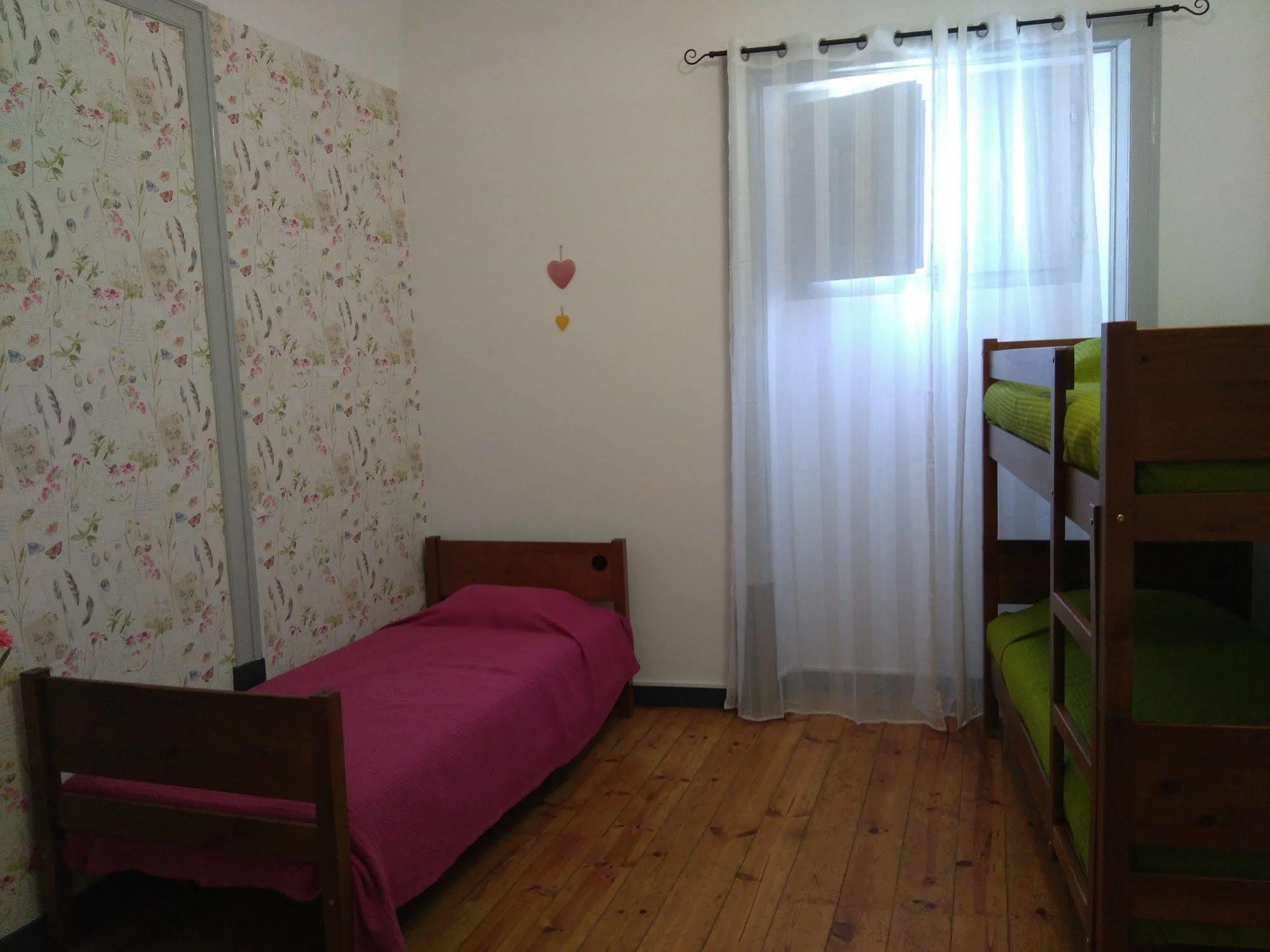 Hostel Raymundo Évora Exterior foto